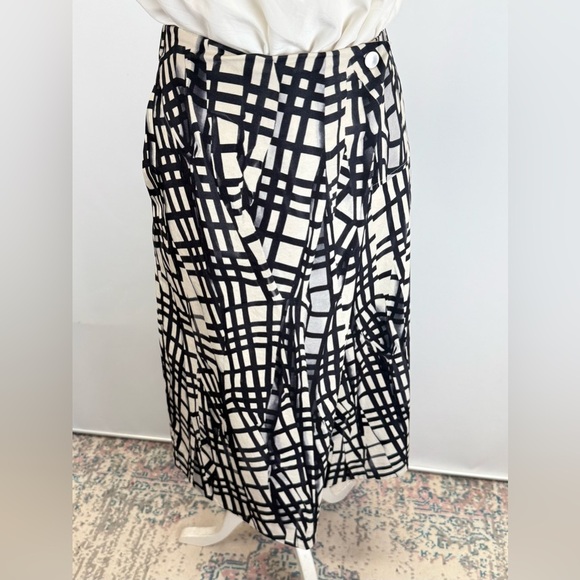 COS Black and white graphic print faux wrap midi skirt size 4 - Picture 10 of 16
